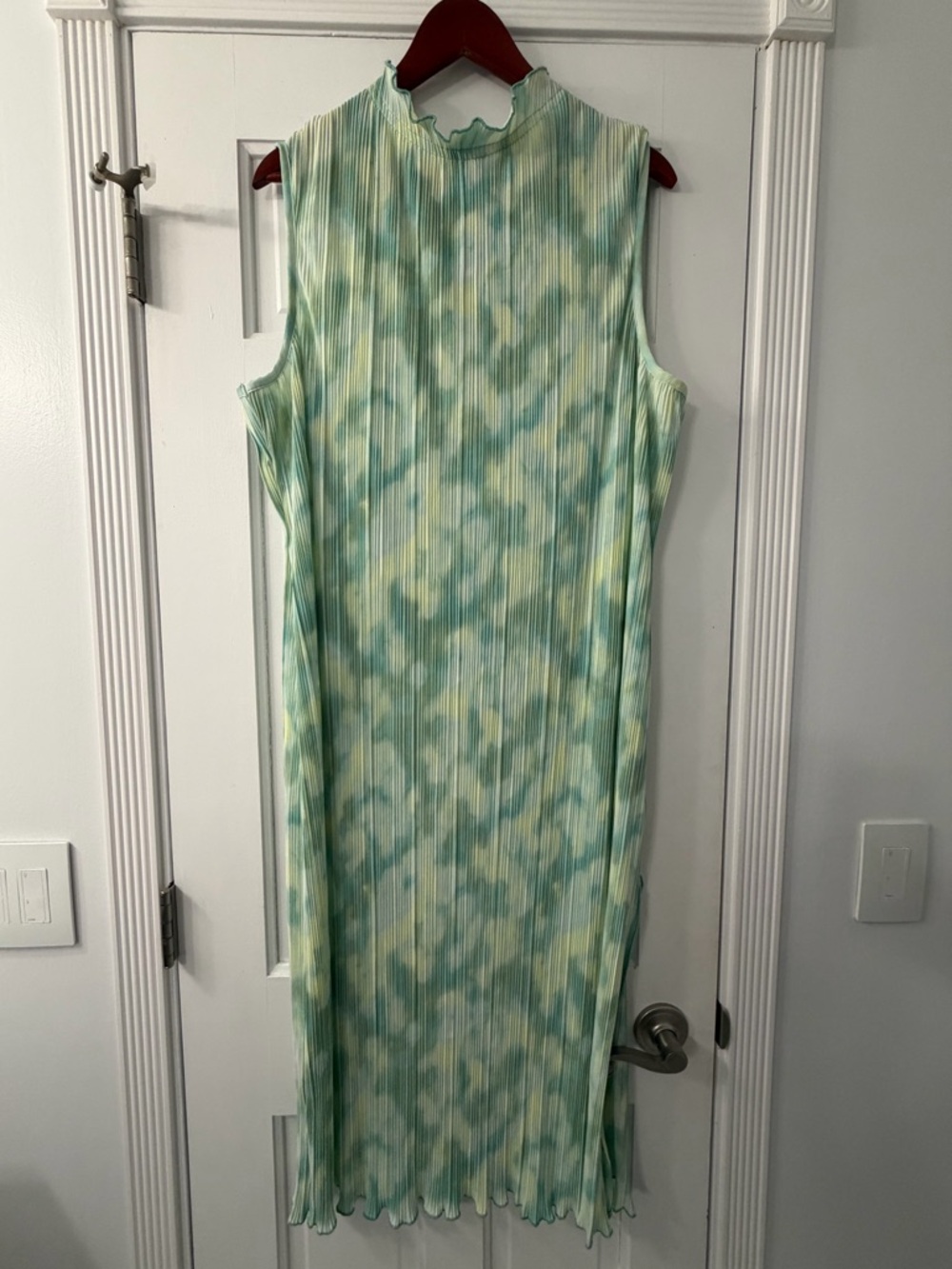 Sleeveless Pleated Maxi Dress in Aqua and Cream